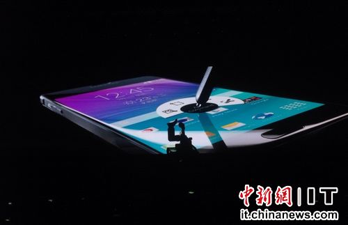 三星发布GALAXYNote4:金属边框配5.7寸2K屏幕